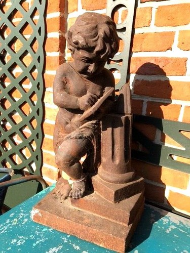 Skulptur figur steinfigur - ,